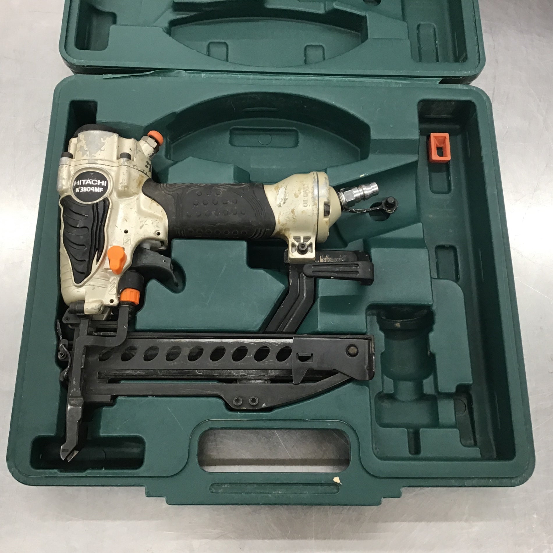 未使用品】☆ハイコーキ(HIKOKI ※旧:日立工機) 常圧フロアタッカ 未使用品】☆ハイコーキ(HIKOKI ※旧:日立工機) 常圧フロアタッカ