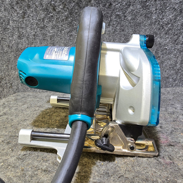 【中古品・刃付き！】マキタ(makita) 小型ミゾキリ 溝切  3005BA【桶川店】