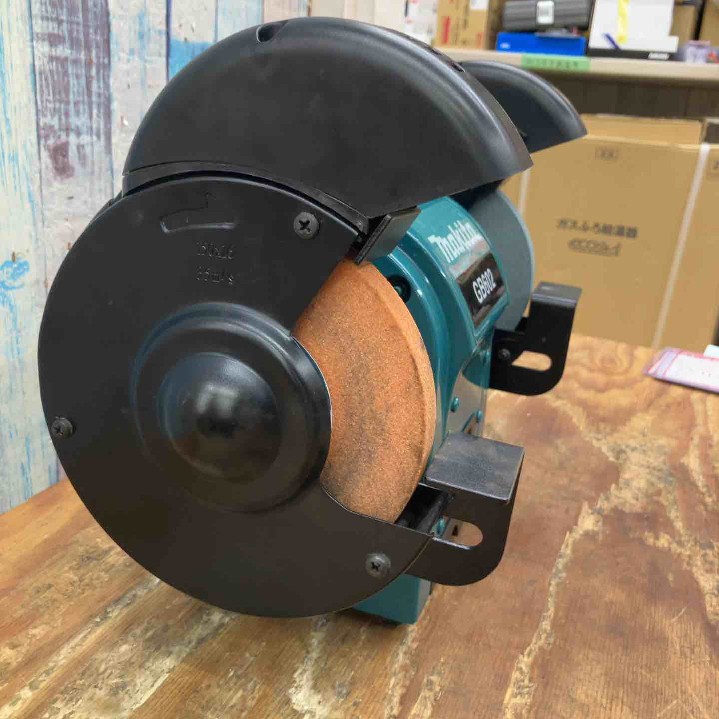 ◇マキタ(makita) 卓上グラインダ GB602【柏店】 ◇マキタ(makita) 卓上グラインダ GB602【柏店】 – アクトツール