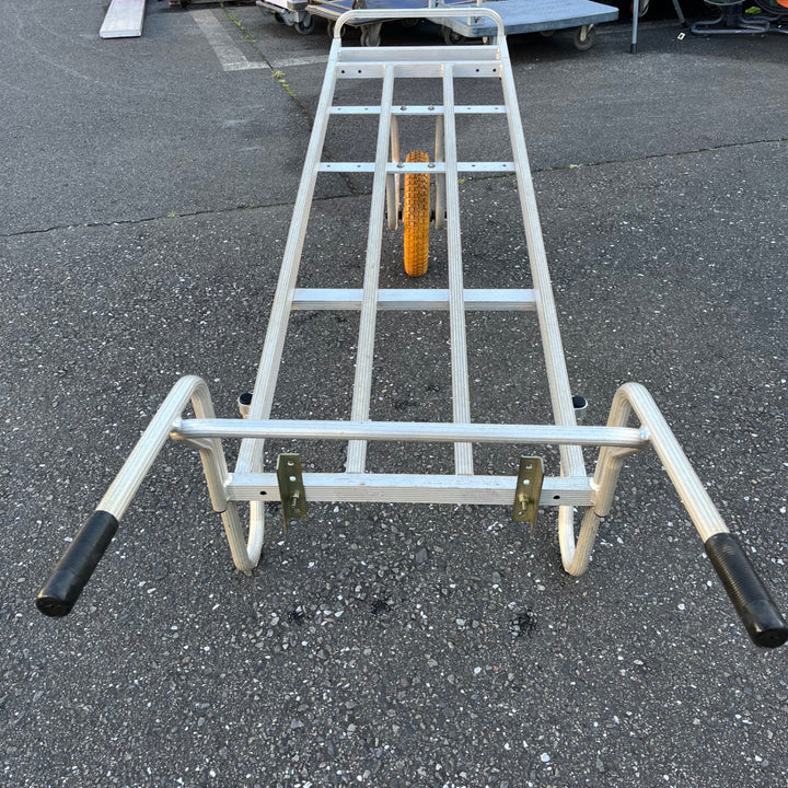 【中古品/店頭受取り限定】◇一輪車(台車) 花用 (アルミ製 荷台前面フラット)コン助 CN-200S【東大和店】