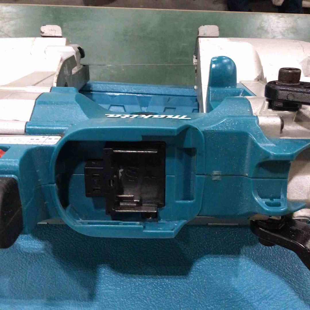 ★マキタ(makita) コードレスバンドソー PB180DRFX【川口店】