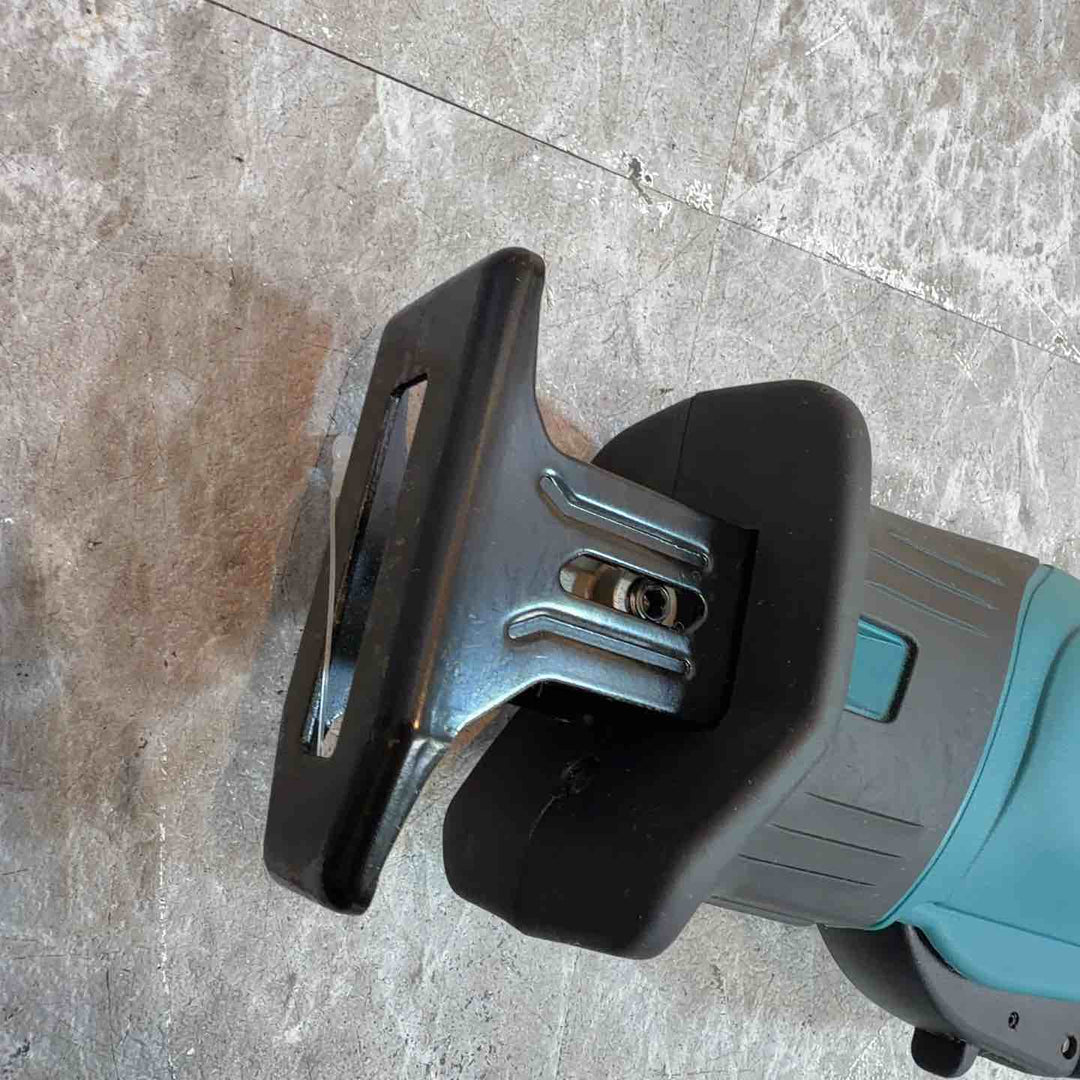 ★マキタ(makita) コードレスレシプロソー JR101DZ【八潮店】