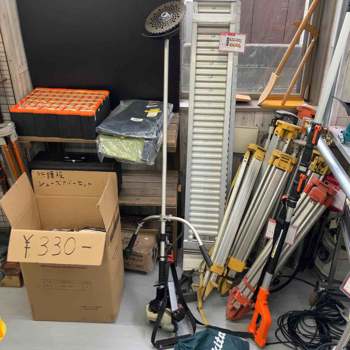 【動作確認済み 店頭受取り限定】【432】マキタ(makita) エンジン刈払機 MEM2102U　チョークのつまみが壊れている。【戸田店】