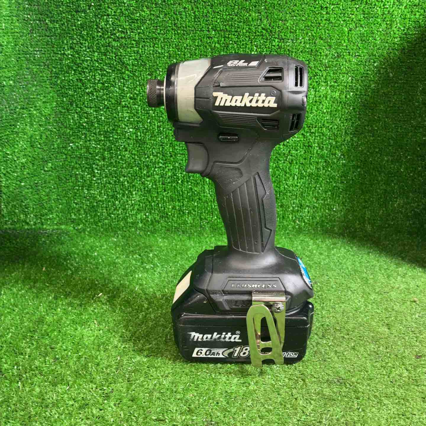 マキタ makita XDT13 インパクトドライバー【リライズ野田愛宕店】【店頭取引限定】【中古】【管理番号：IT3XWQR21LJG】 中古品】 マキタ(makita) コードレスインパクトドライバー TD173DRGXB