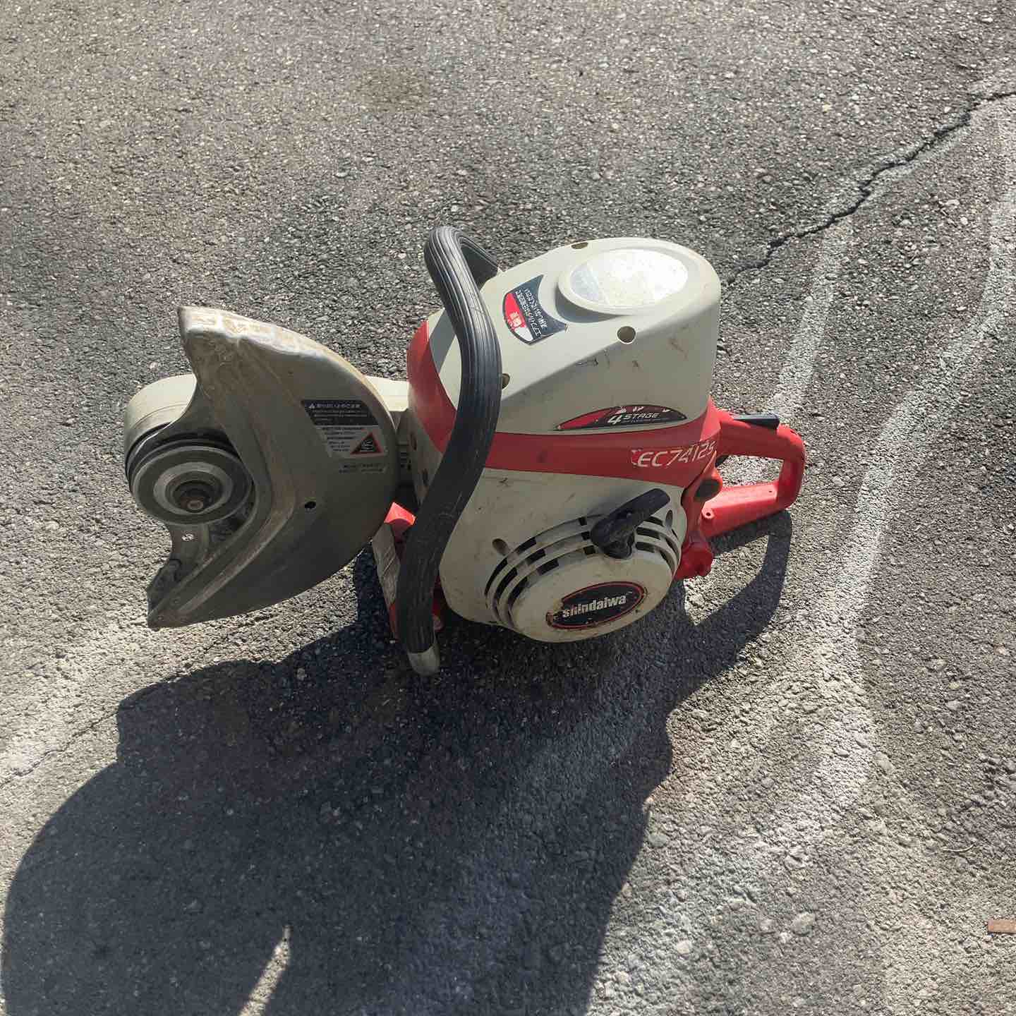 中古品】 新ダイワ/SHINDAIWA エンジンカッター・EC7412S 【桶川店 中古品】 新ダイワ/SHINDAIWA エンジンカッター・EC7412S 【桶川店