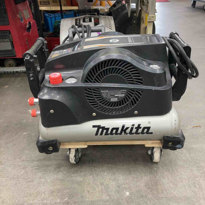 ☆マキタ(makita) エアコンプレッサー AC460XL【川崎店】
