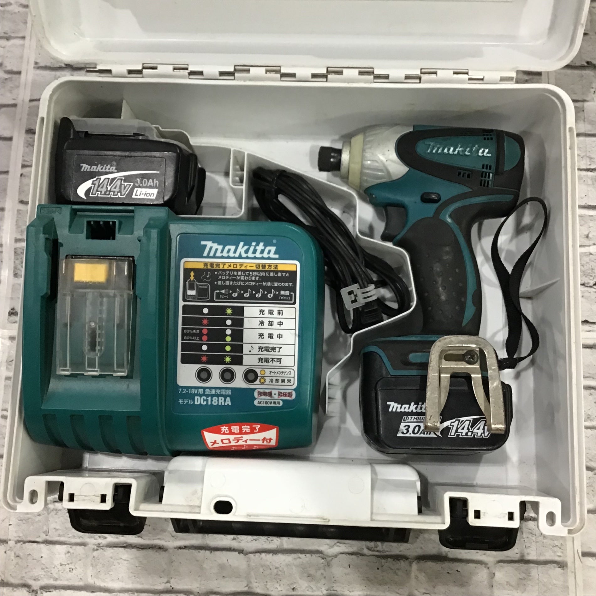 ☆マキタ(makita) コードレスインパクトドライバー TD131DRFX【川口店 