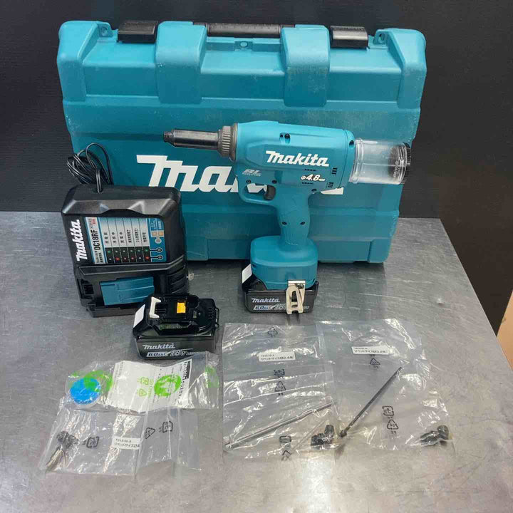 【中古美品】 マキタ(Makita) 18V 充電式リベッタ RV150DRG バッテリー2個付属 コードレス 【東大和店】