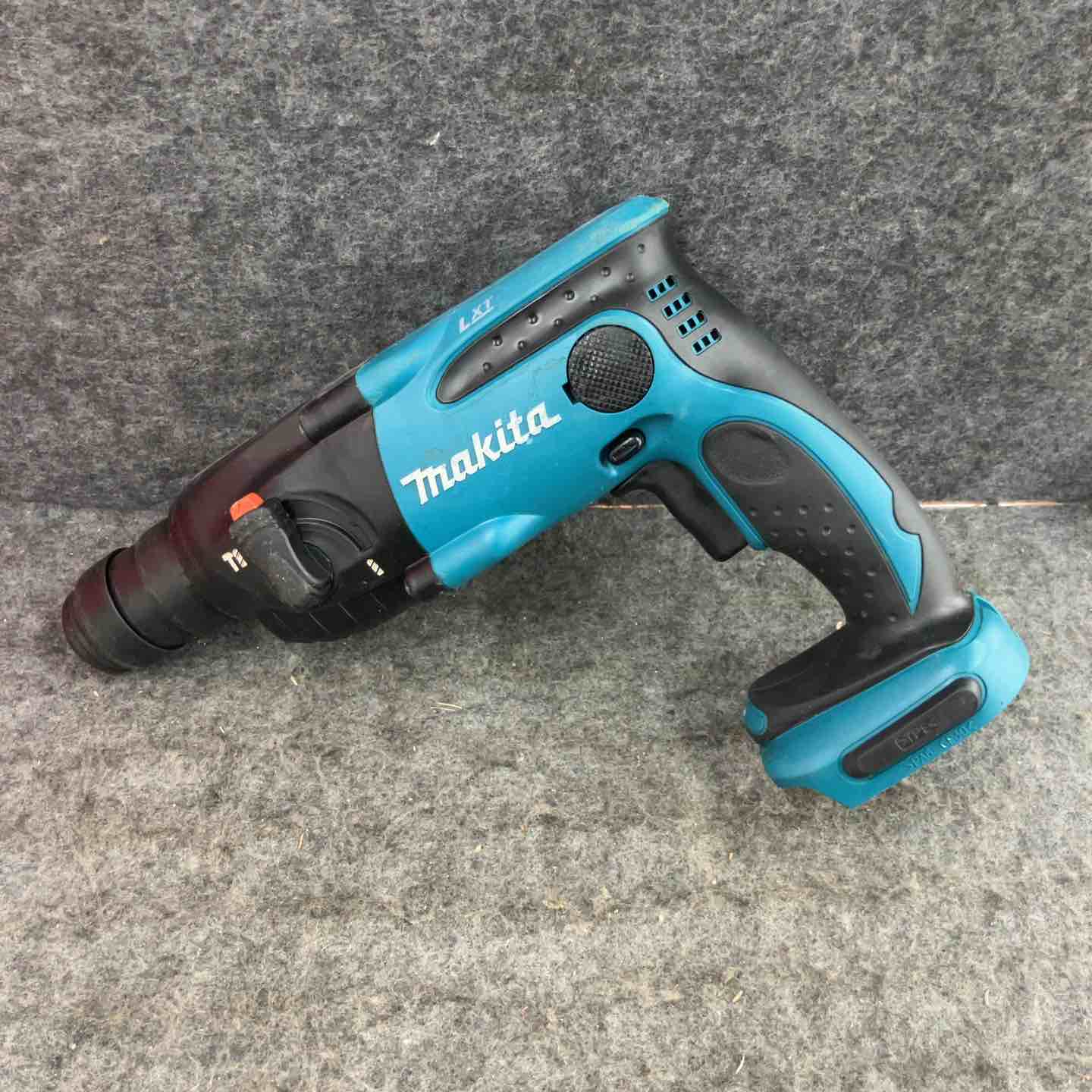 ★マキタ(makita) コードレスハンマドリル HR162DRFX【鴻巣店】 ☆マキタ(makita) コードレスハンマドリル HR162DRFX【鴻巣店