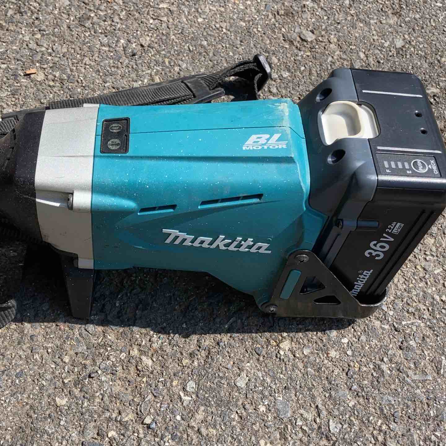 店頭受取り限定】◇マキタ(makita) コードレス刈払機 MBC231DWBX【町田