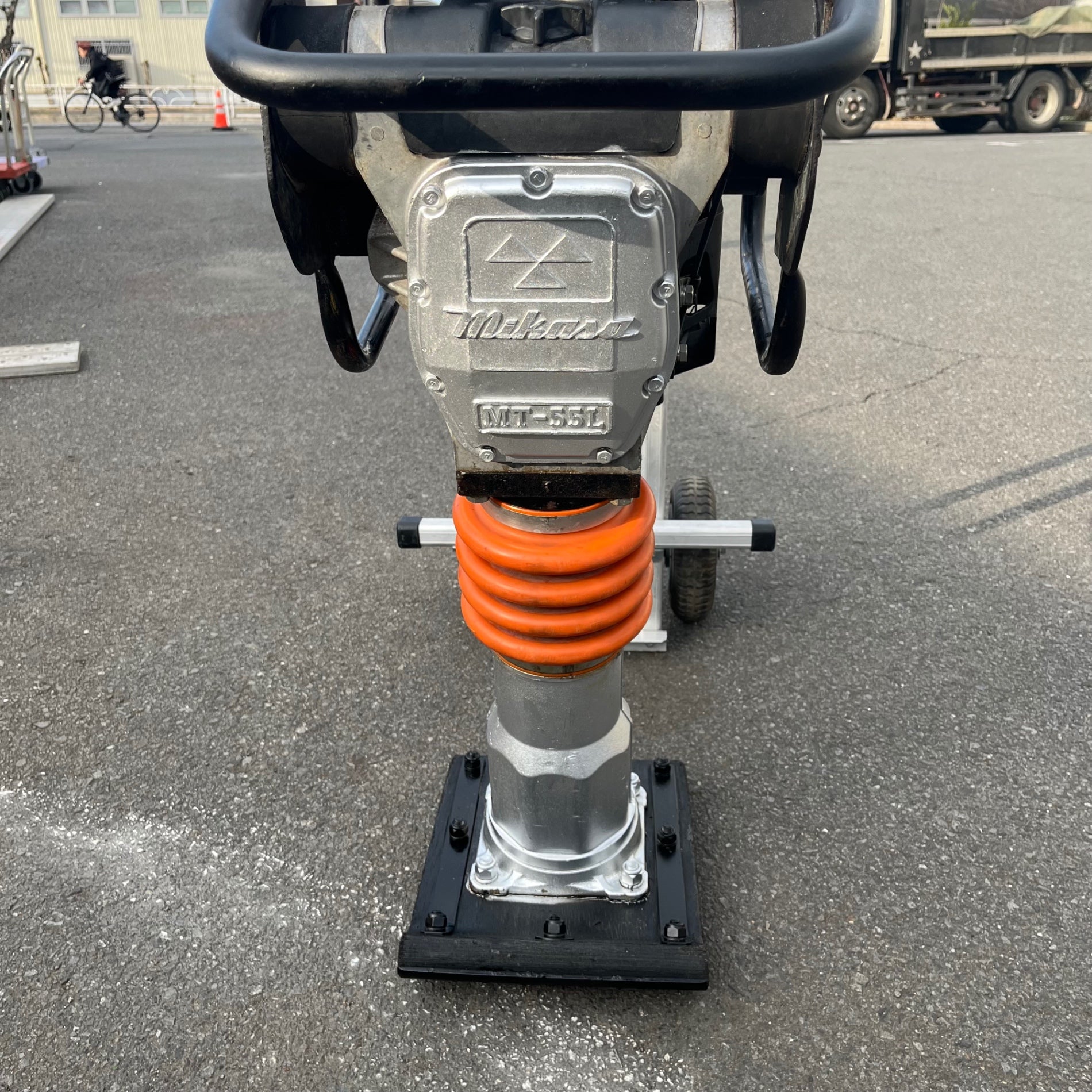 値下げしました！【中古】三笠産業 ミカサ MT-55L ランマ【ハンズクラフト佐賀】 タンピングランマー | MT-55H | 三笠産業 | 小型建設機械 | Mikasa