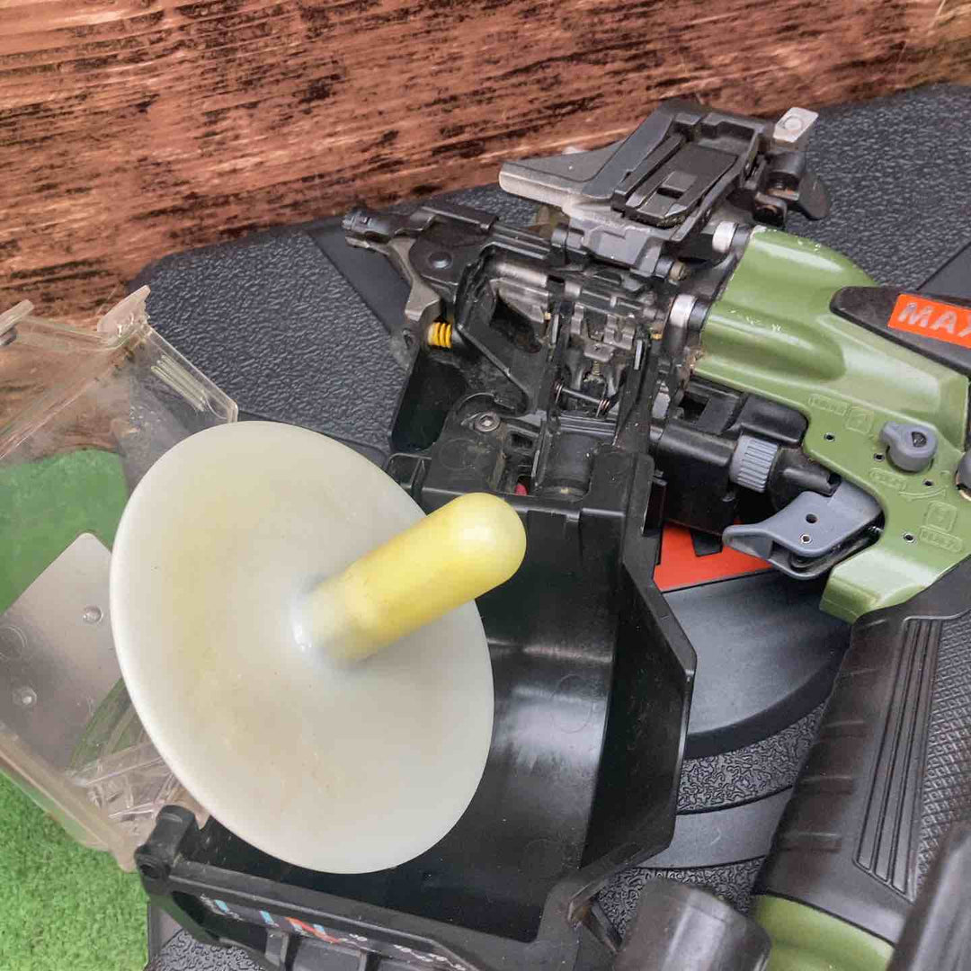 マックス(MAX) 高圧エア釘打ち機 HN-65N4(D)_ミリタリーグリーン 使用空気圧範囲 1.2～2.3MPa(約12～23kgf/cm2)【川越店】