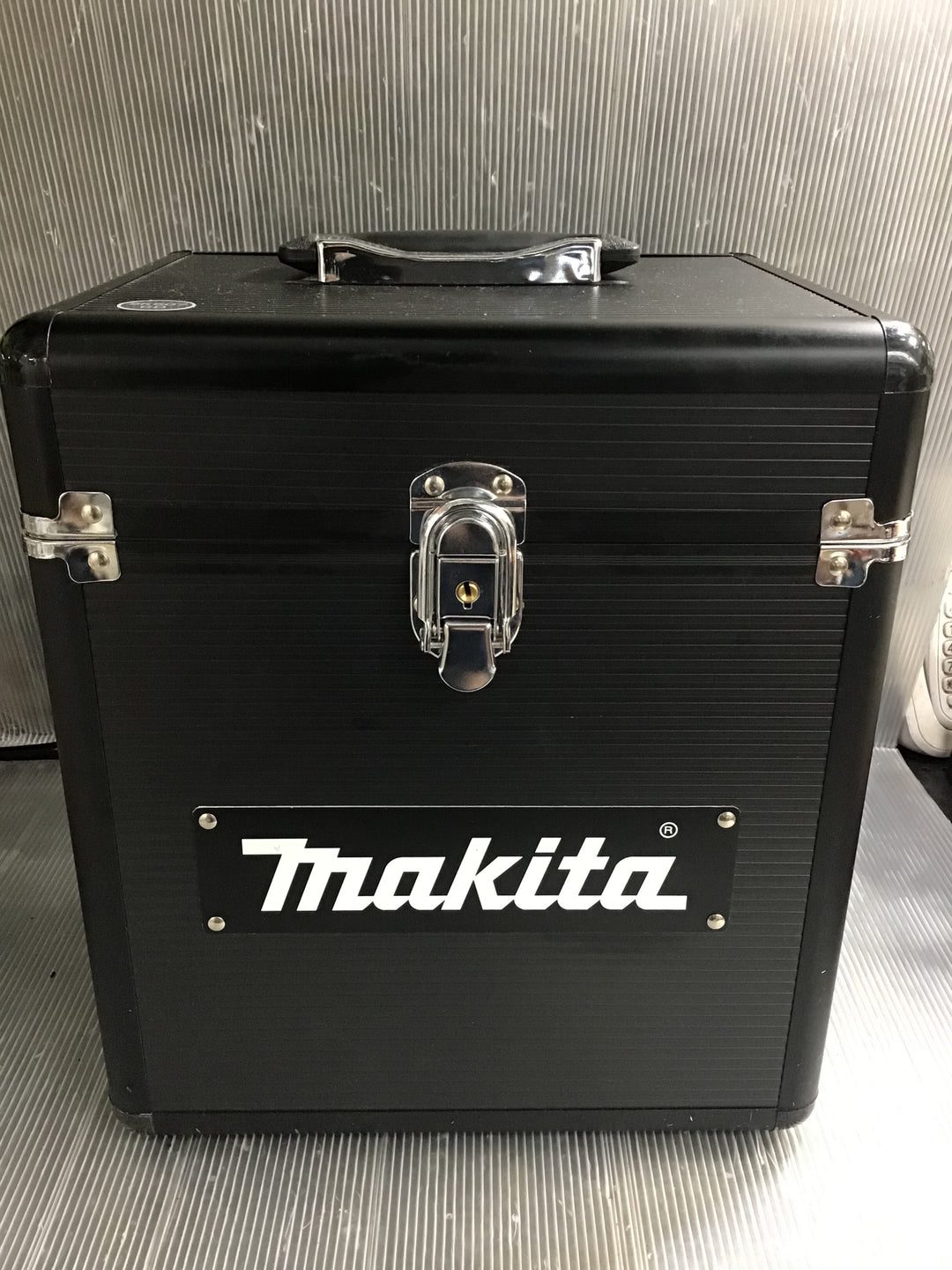 ★マキタ(makita) レーザー墨出し器 SK507GDZN【草加店】