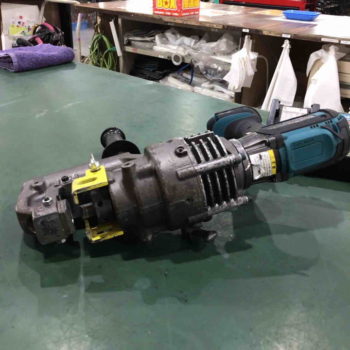 ★マキタ(makita) コードレスパンチャー PP200DRG【川口店】