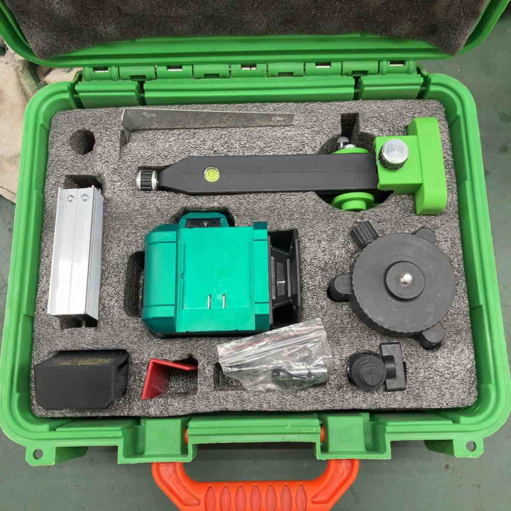 SOZOKI 360°フルライン電子整準グリーンレーザー墨出し器 SLQ-AR3GE　＊ACアダプター無し【鴻巣店】