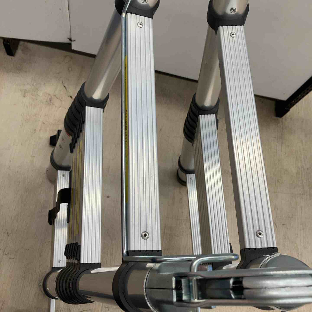 【店頭受取り限定】アルミ製伸縮式はしご EN131CE【川越店】