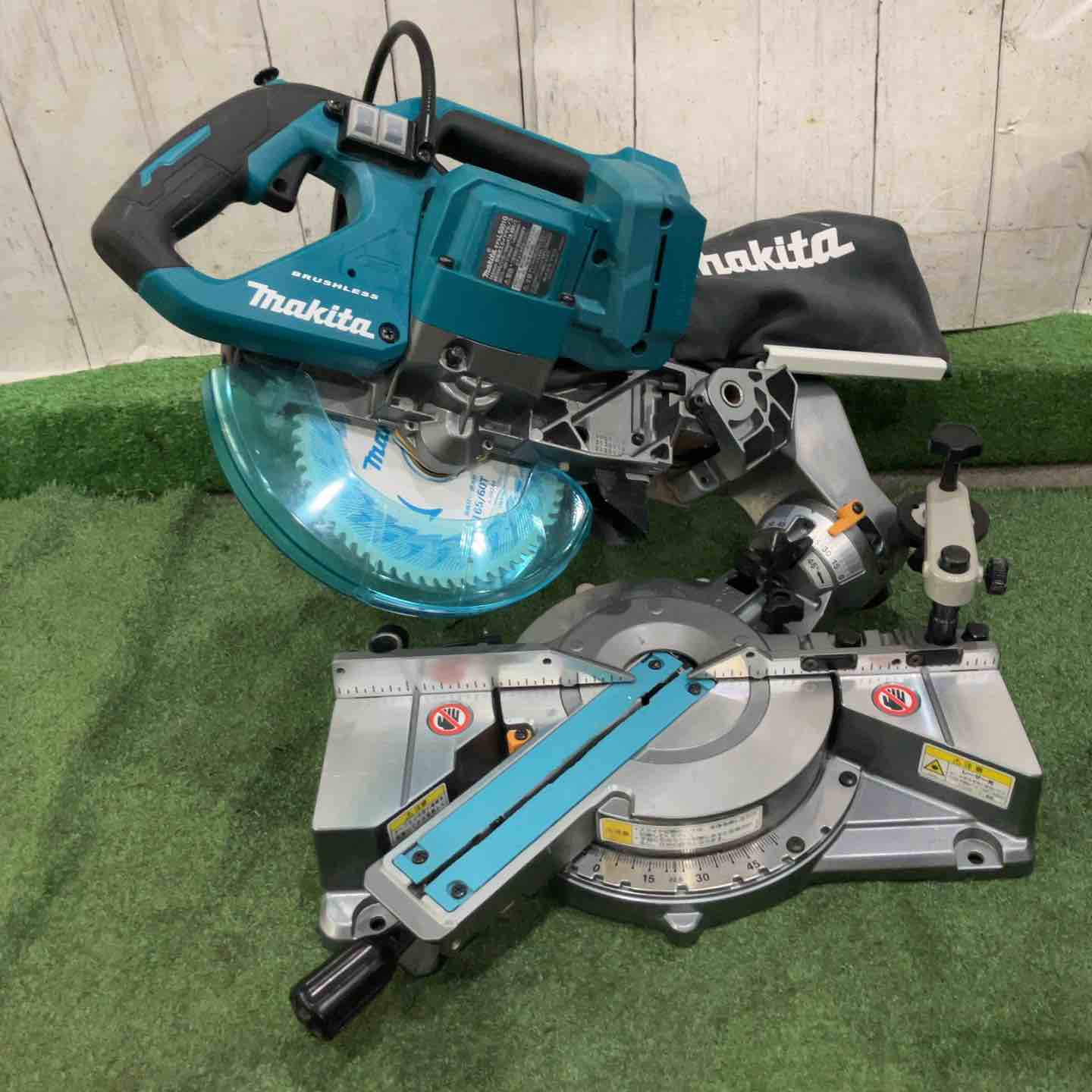 ☆マキタ(makita) コードレススライドマルノコ LS001GZ 40V 動作確認済