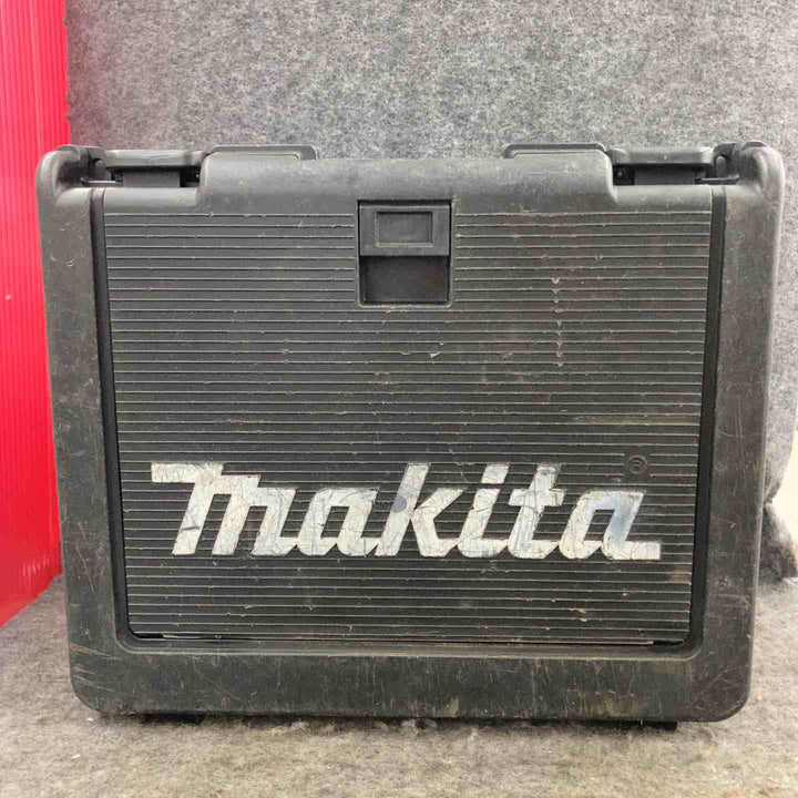【現状品】★マキタ(makita) コードレスインパクトドライバー TD138DRFXW ライト点かず。ケース(14.4V3.0Ahバッテリー[263][344]、充電器)【鴻巣店】
