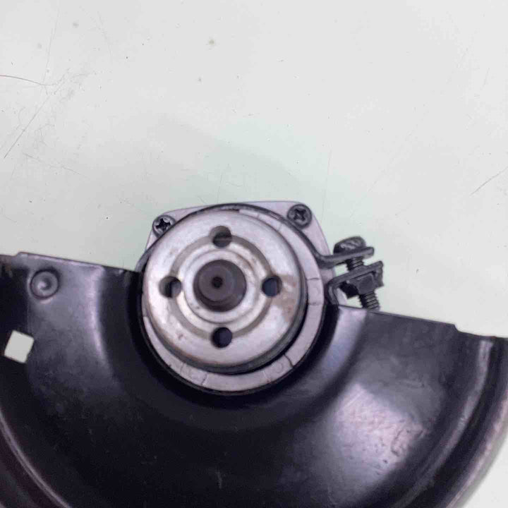 ☆マキタ(makita) 100mmディスクグラインダ 9533B【越谷店】