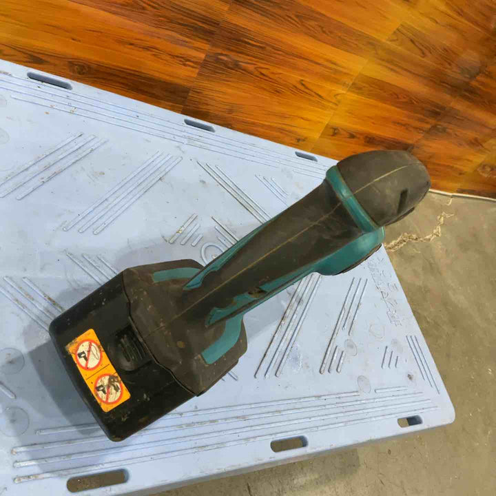 【店頭受取り限定】★マキタ(makita) コードレスコンクリートバイブレータ VR350DZ 18V 動作確認済み【川口店】
