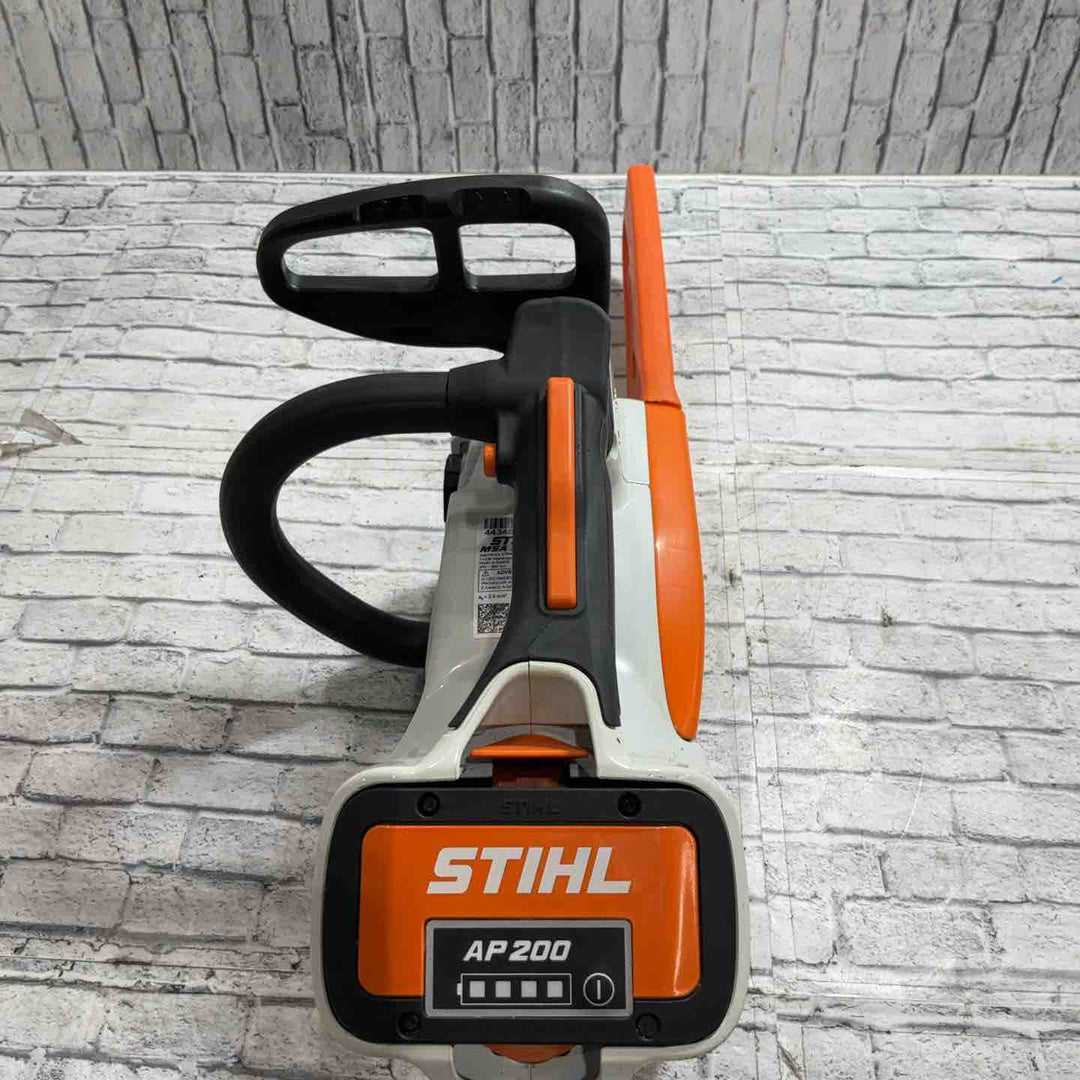 スチール MSA 161 T バッテリーチェンソーバッテリ―2個　充電器付き【川口店】