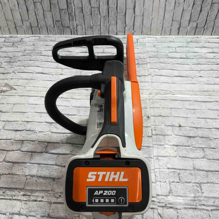 スチール MSA 161 T バッテリーチェンソーバッテリ―2個　充電器付き【川口店】