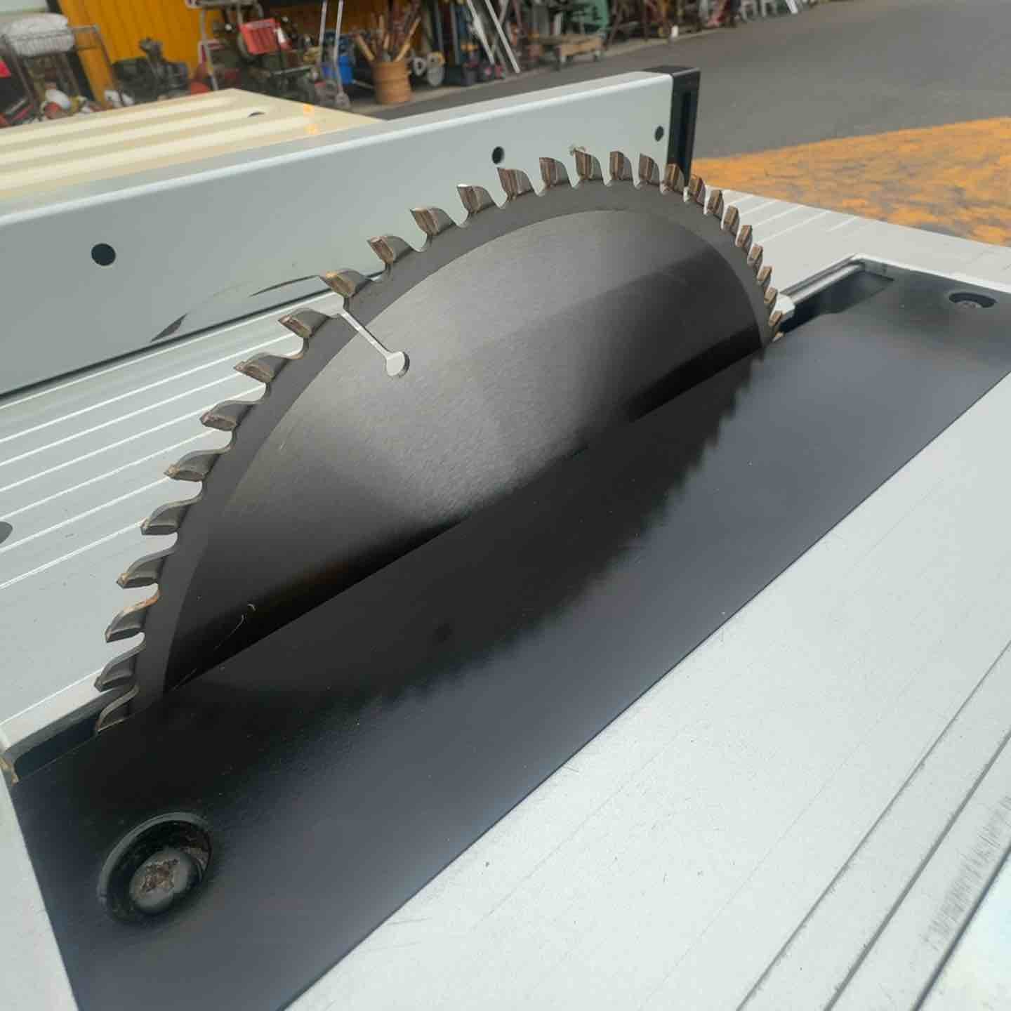 SALE！中古・発送可！】 マキタ makita マルノコ盤 2703 台座(193920-6