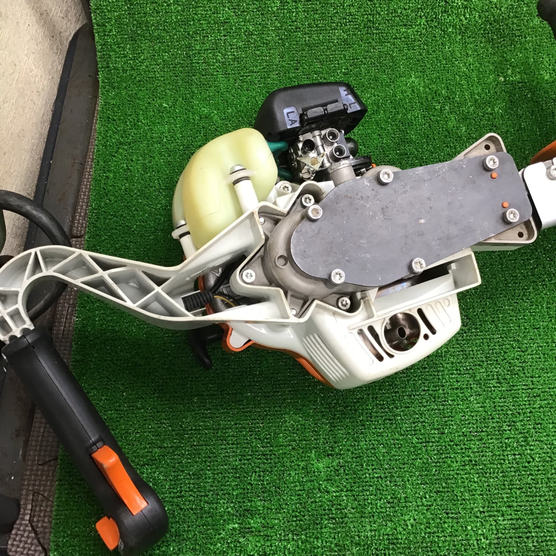 STIHL スチールヘッジトリマー HS 52 STIHL ヘッジトリマーHS52発売 