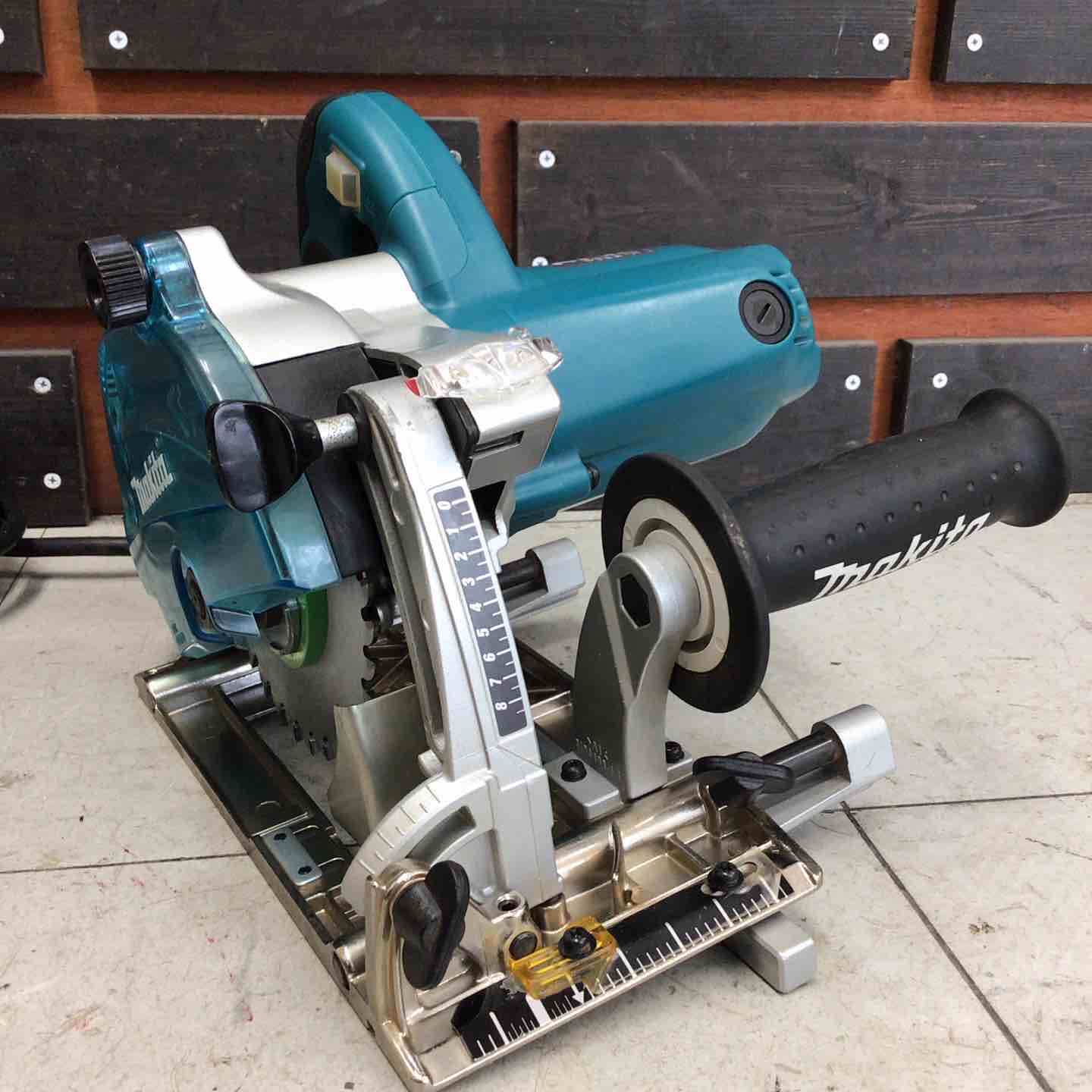 中古品】 マキタ/makita 小型ミゾキリ 溝切 3005BA 【鴻巣店