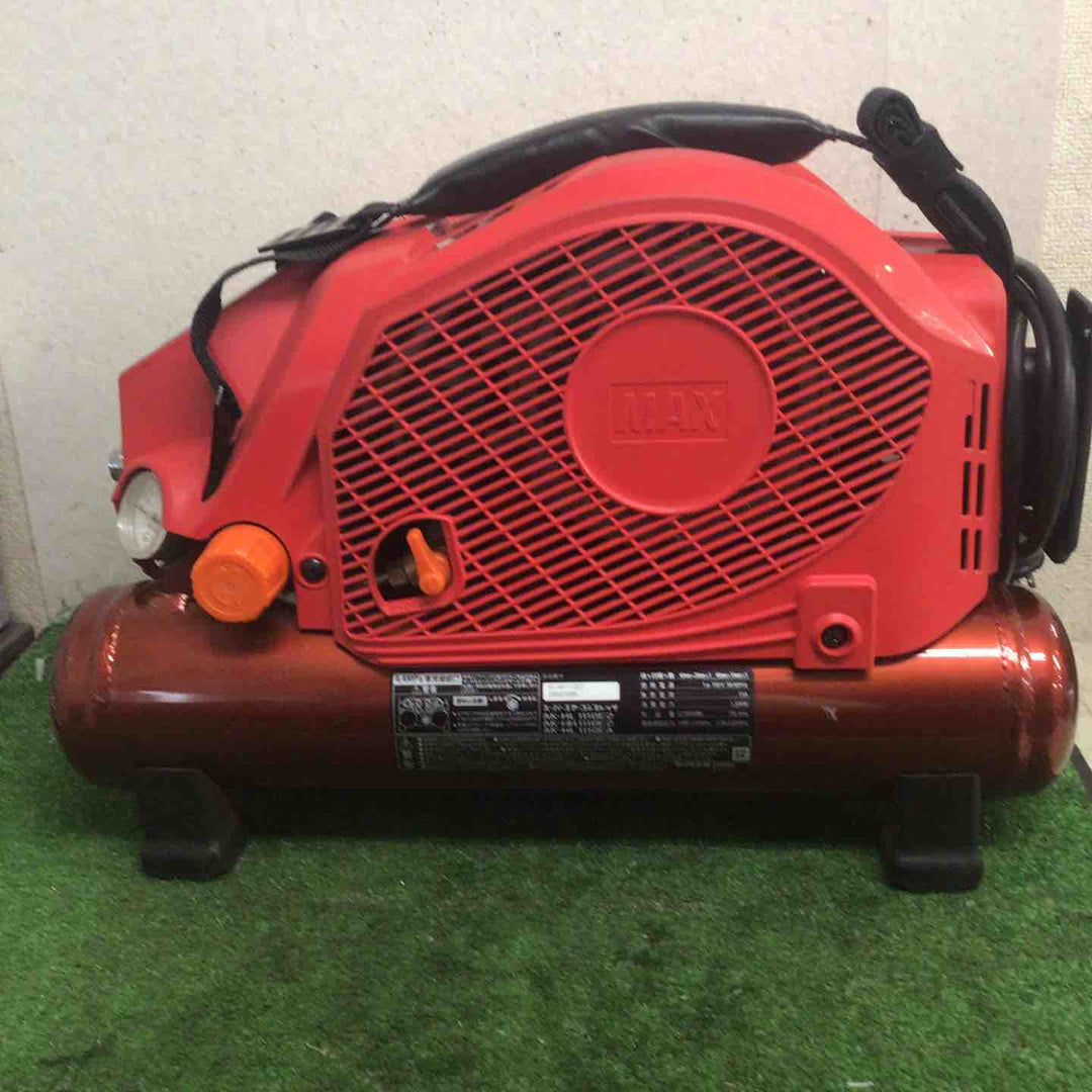 ★マックス(MAX) エアコンプレッサー AK-HH1110E2【町田店】　＊再充填時動作が不安定