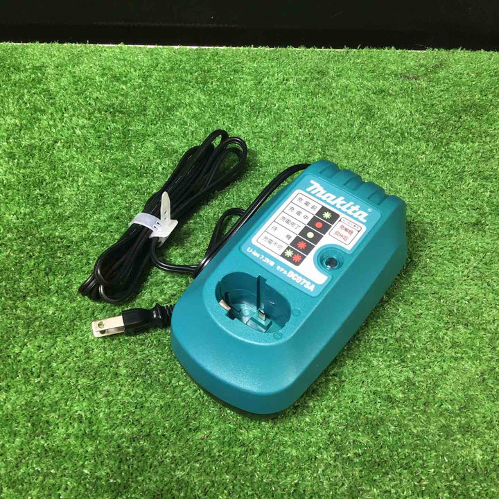 ☆マキタ(makita) 充電式ペンインパクトドライバ TD021DS バッテリー2個付き【岩槻店】