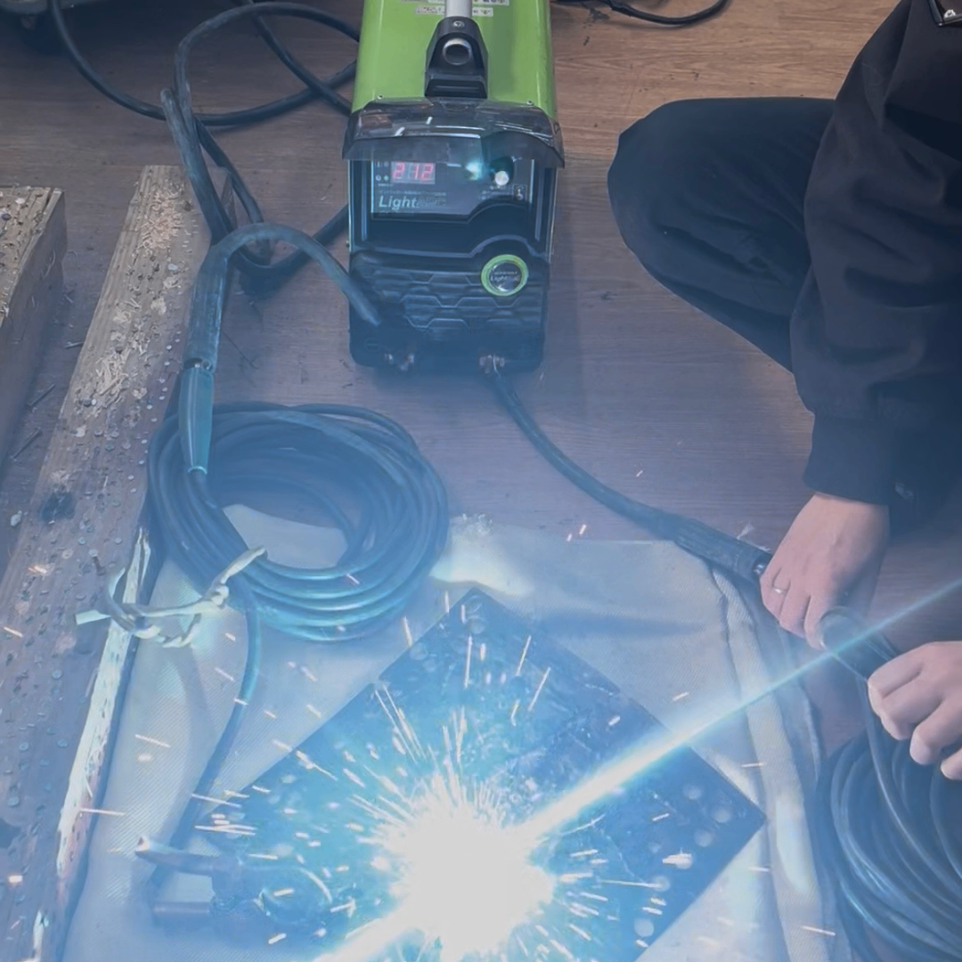 育良精機(IKURA) インバーターライトアーク溶接機 ISK-LS250S【岩槻店
