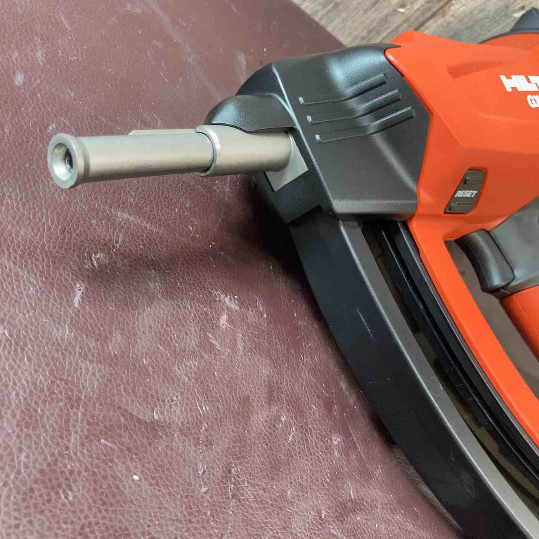 【中古美品】ヒルティ(HILTI) ガス式鋲打機 GX120 テスト用ガス付属【東大和店】