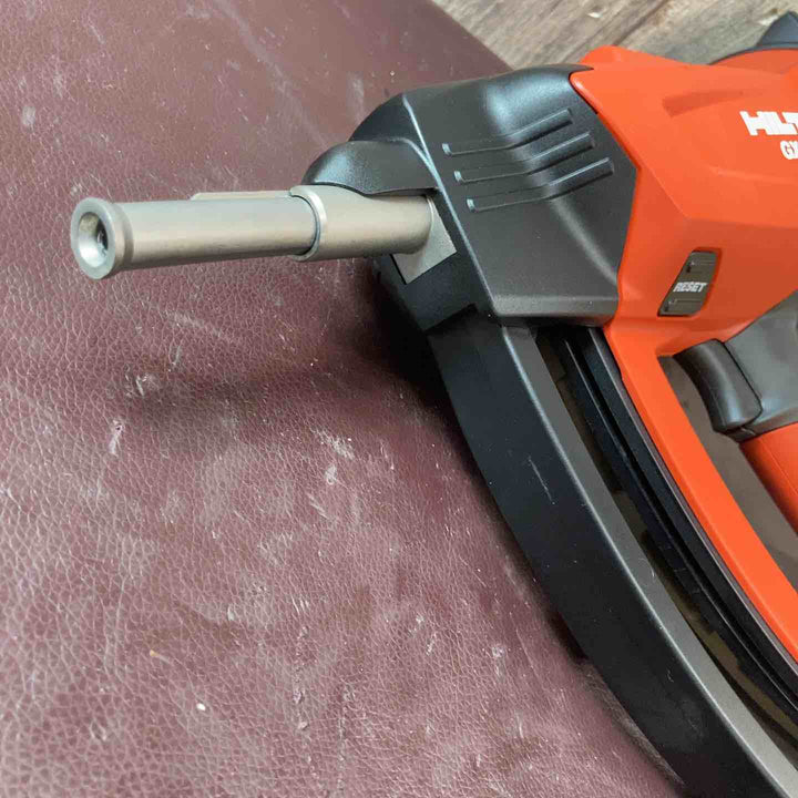 【中古美品】ヒルティ(HILTI) ガス式鋲打機 GX120 テスト用ガス付属【東大和店】