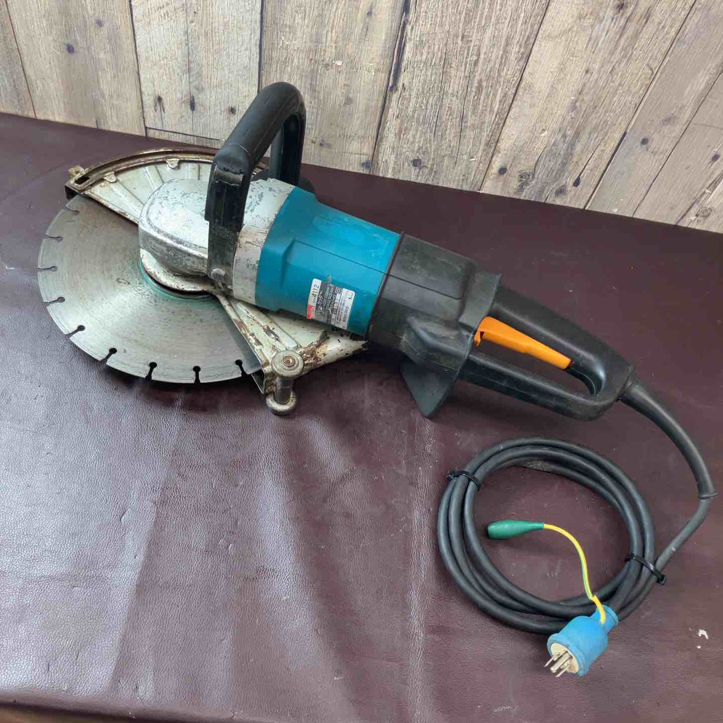 中古品】 マキタ(makita) 305mm コンクリートカッター 4112 【東大和店