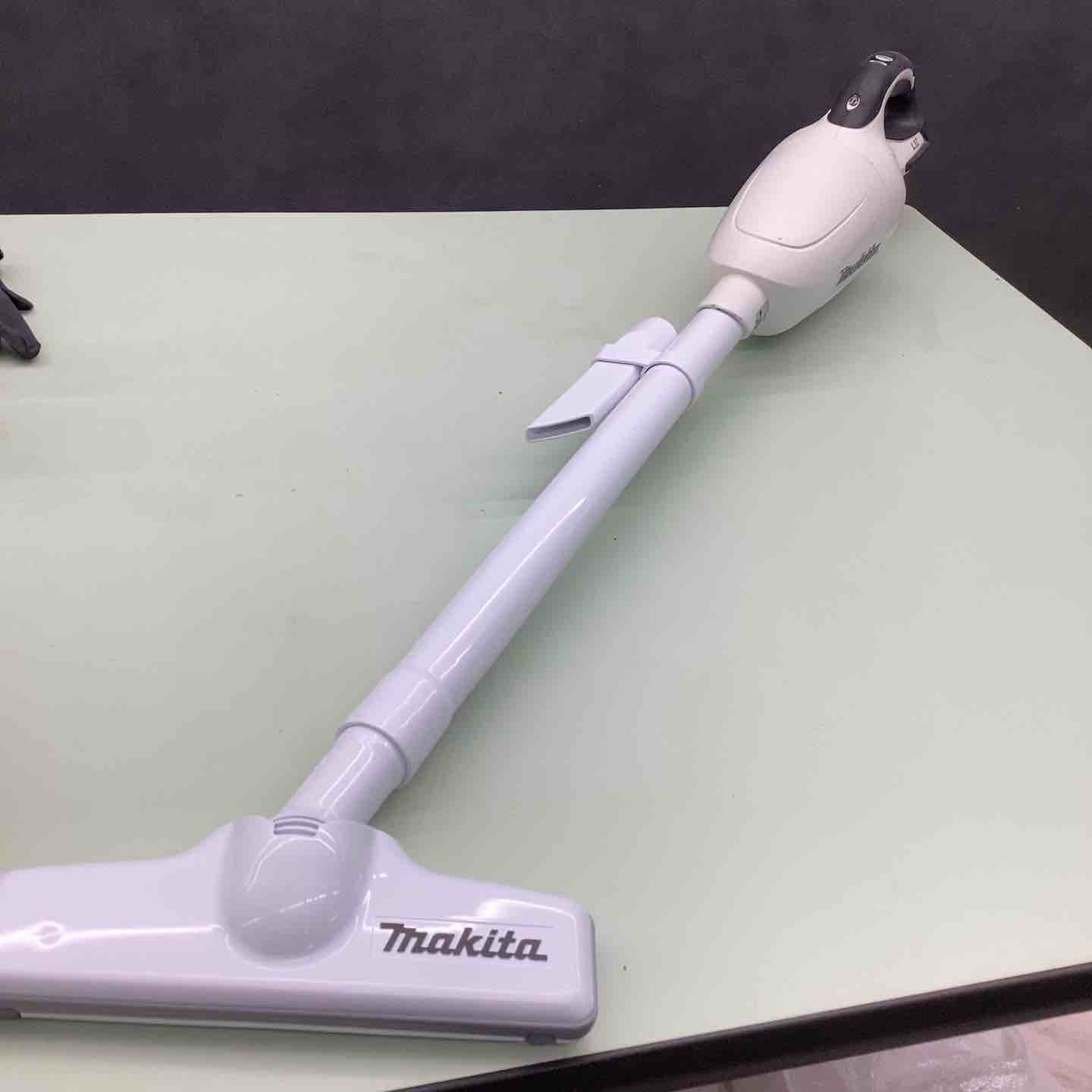 ☆マキタ(makita) コードレスクリーナー CL181FDZW【越谷店】 ☆マキタ(makita) コードレスクリーナー CL181FDZW【越谷店