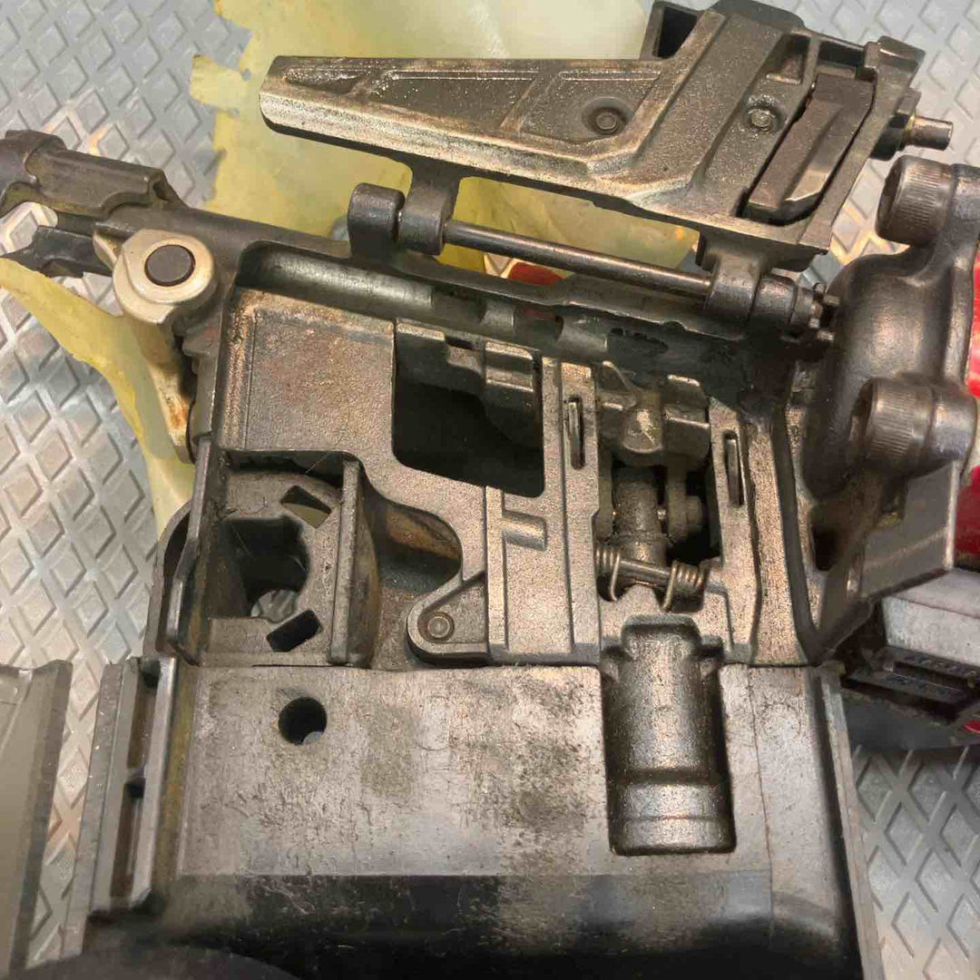 【中古品】マキタ(makita) 高圧エア釘打ち機 AN930H【所沢店】