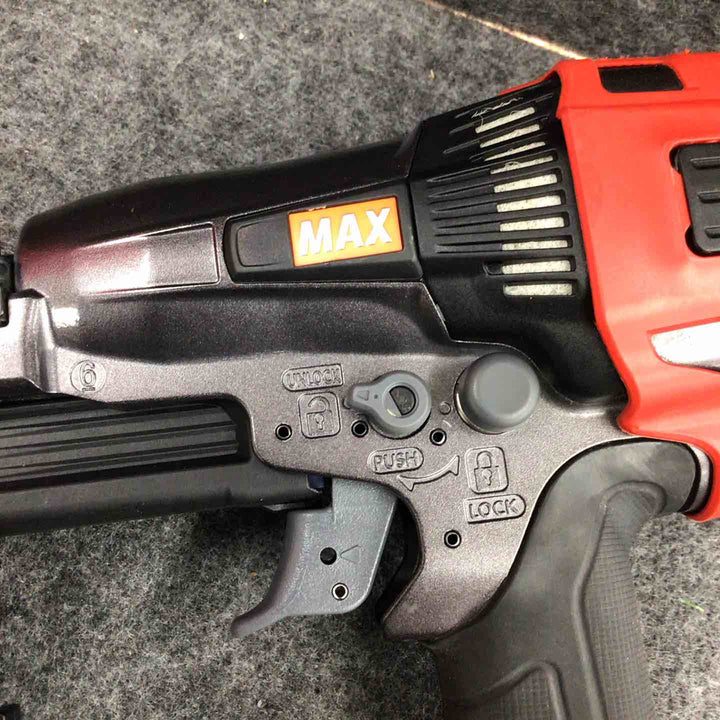 【中古品】 マックス/MAX 高圧フロアタッカ HA-50F3(D) 【鴻巣店】