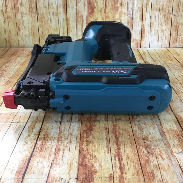 ★マキタ(makita) コードレスタッカー ST421DZK【川崎店】