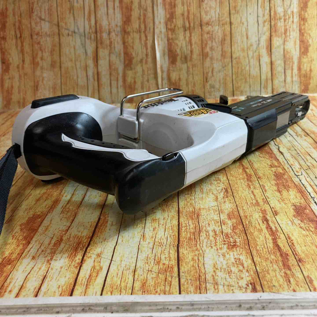 ◇マキタ(makita) コードレスオートパックスクリュードライバ FR440DZW 縦型連結ネジ【川崎店】