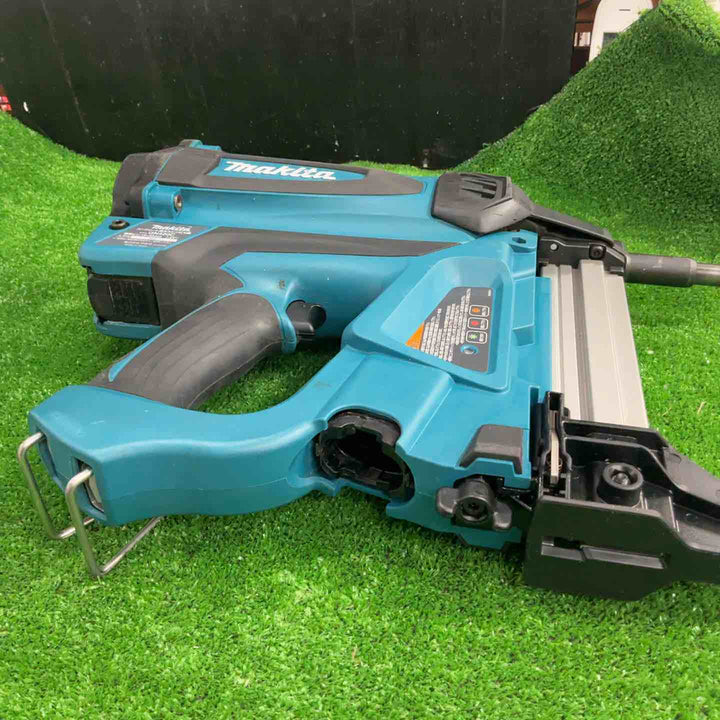 ★マキタ(makita) コードレスコンクリート用ガスピン打ち機 GN420C【草加店】