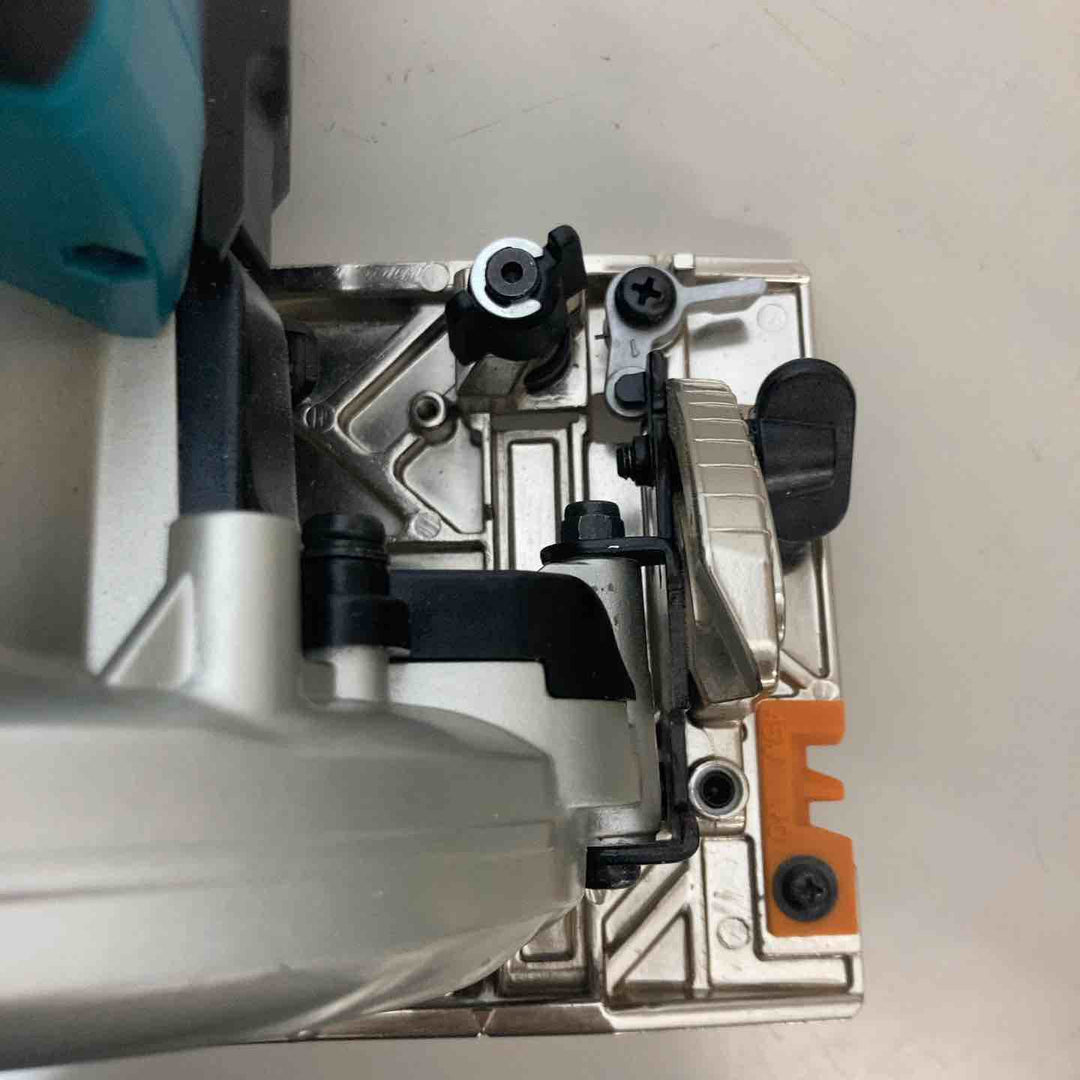 ★マキタ(makita) 155-165mm電子マルノコ HS6303　本体のみ【戸田店】