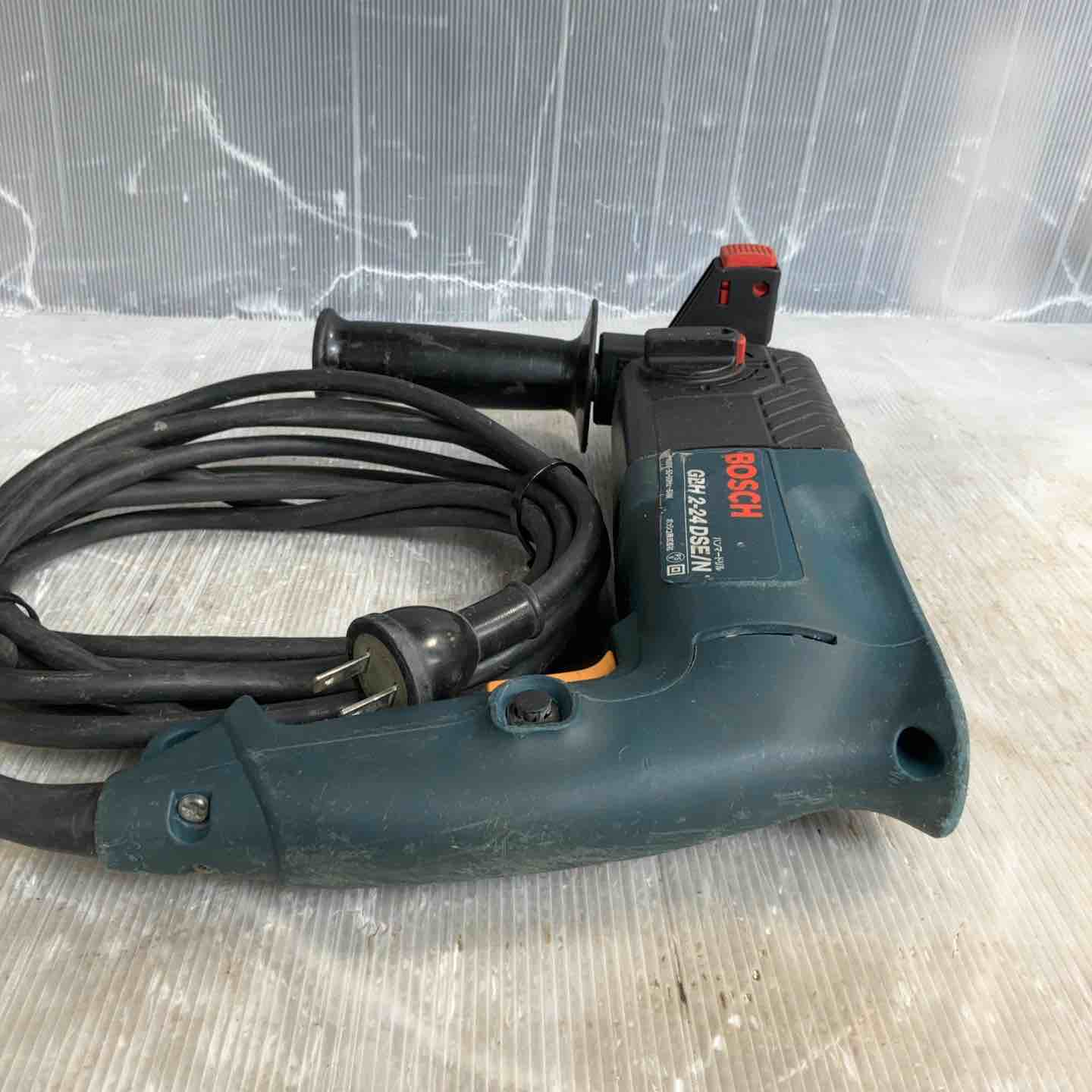 【中古】BOSCH　ハンマドリル　GBH2-24DSE　ケース付き【ハンズクラフト熊本けやき通り店】【引き取り限定】 BOSCH ボッシュ ハンマドリル GBH2-24DSEの中古 中古C傷汚れあり