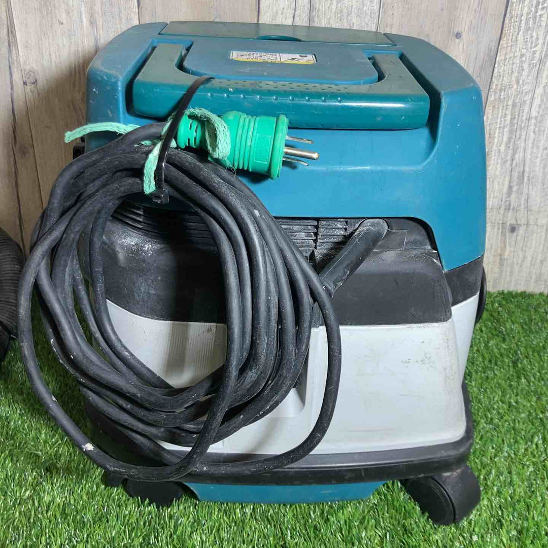 ★マキタ(makita) 集じん機 乾湿両用 483(P) 本体＋ホース【戸田店】