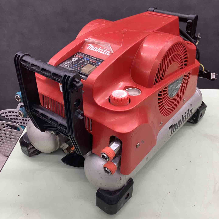 ★マキタ(makita) エアコンプレッサー AC460XR【越谷店】