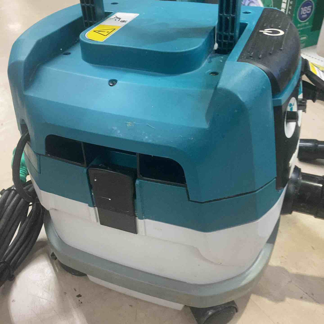 ★マキタ(makita) 集じん機 乾式 VC0830【町田店】