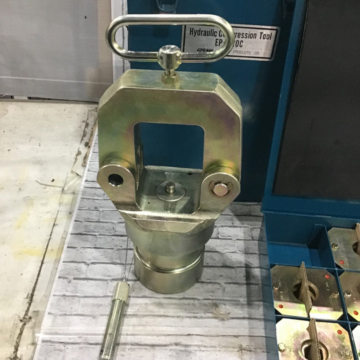 ◇泉精器(IZUMI) 油圧圧縮工具 EP-520C【川口店】