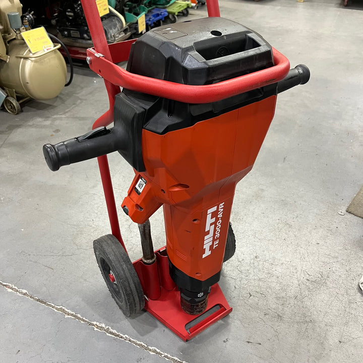 【店頭受取り限定】★ヒルティ(Hilti) コード式ハツリ機 TE3000-AVR【川口店】