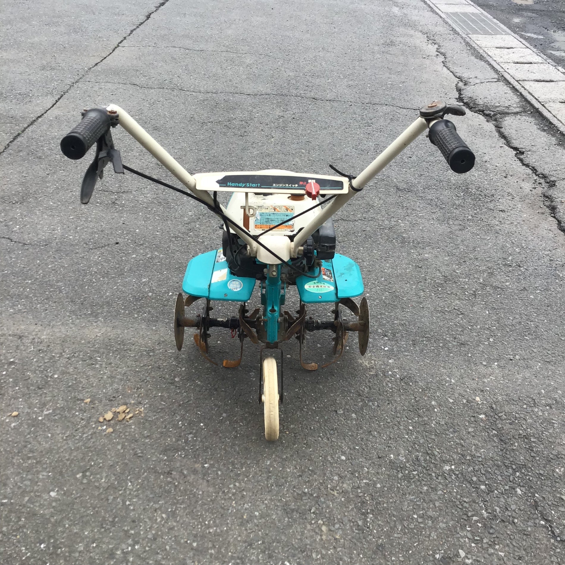 動作確認点検済　クボタニューミディ KUBOTA TMA25 耕運機 2.4馬力 動作確認点検済 クボタニューミディ KUBOTA TMA25 耕運機 2.4馬力