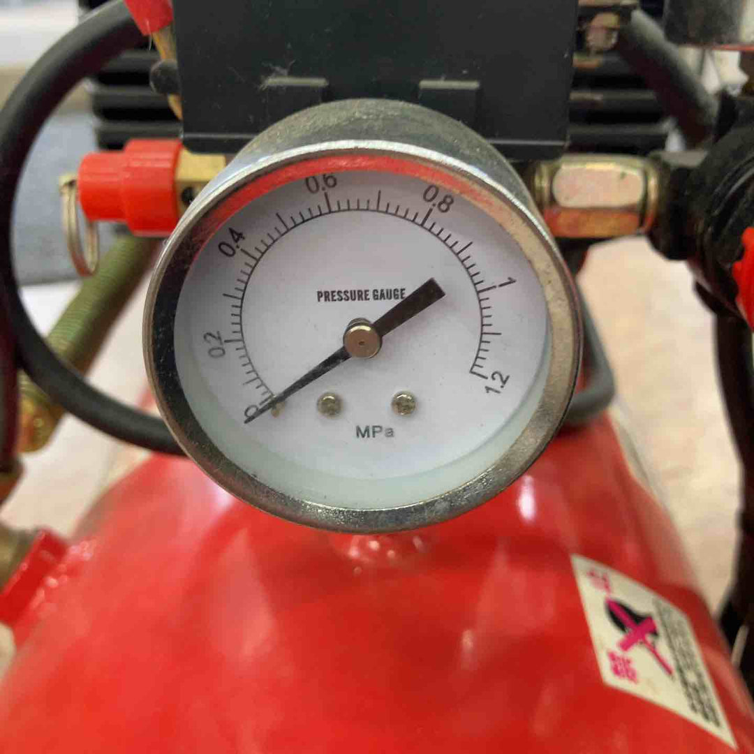 【店頭受取り限定】▼エアコンプレッサー【所沢店】